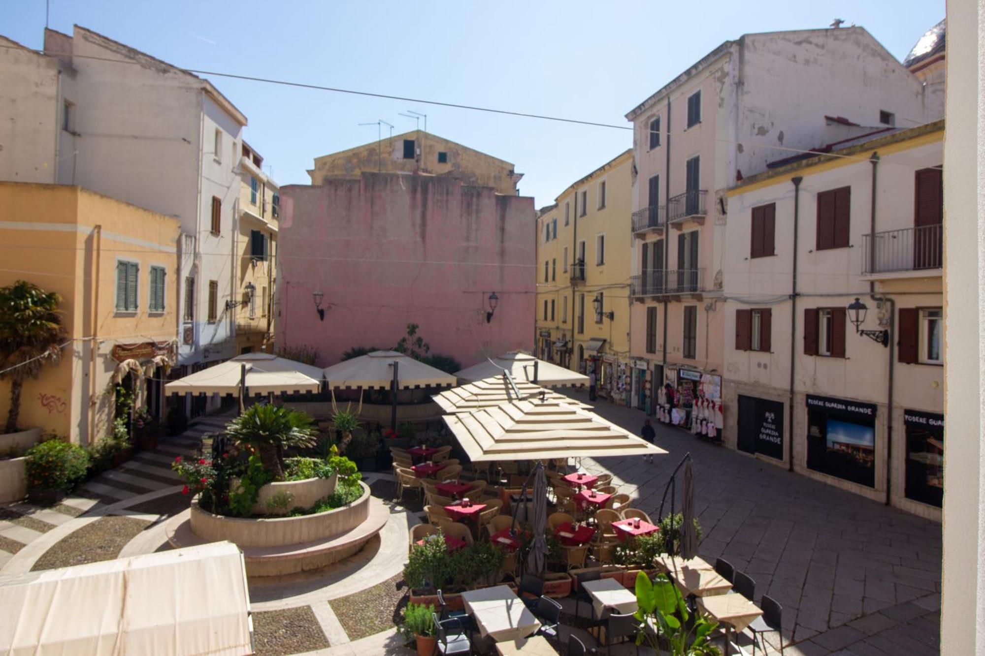 Appartamento In Centro Альгеро Экстерьер фото
